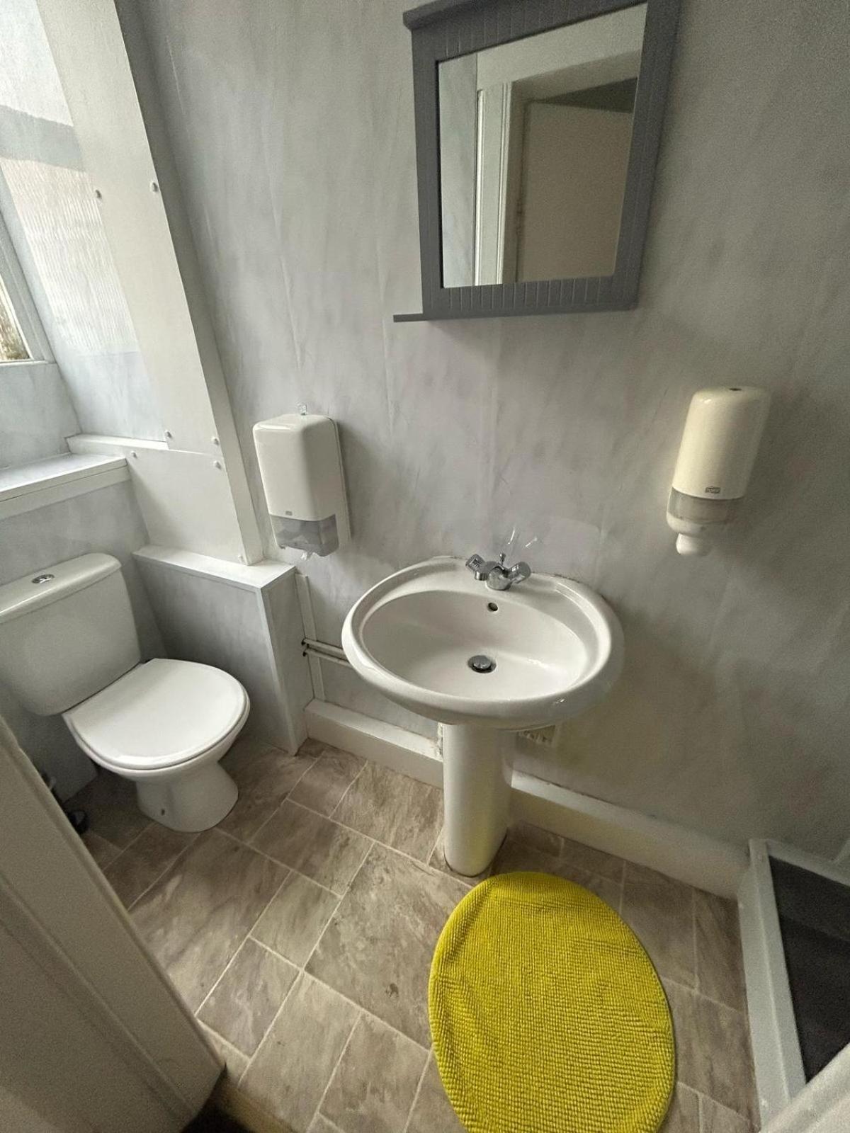 The Kingsview Townhouse - Boutique Hostel Edinburgh Exterior photo